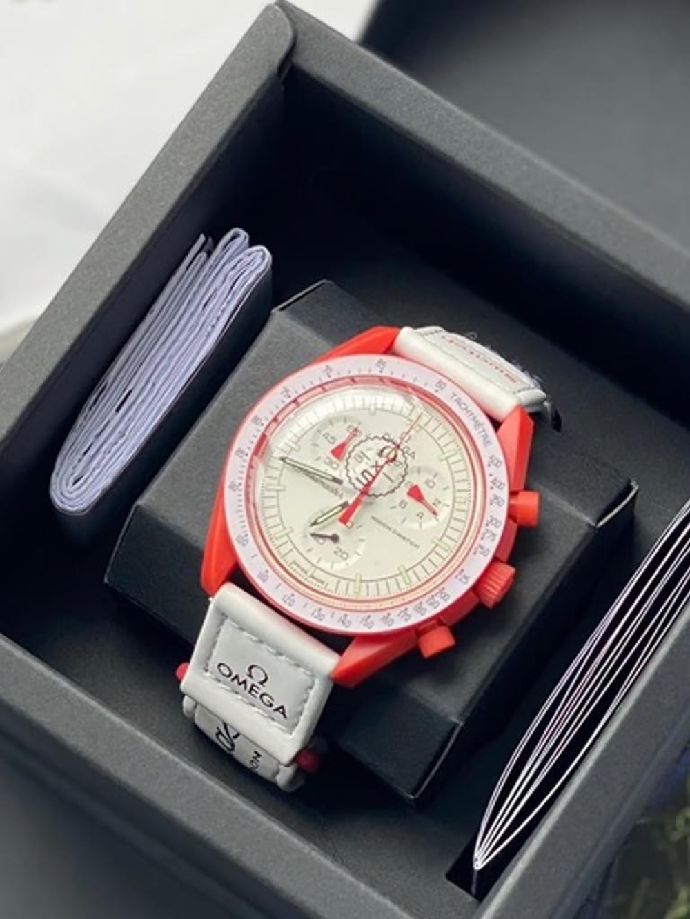 omega X Swatch Mission to Mars Bioceramic MoonSwatch